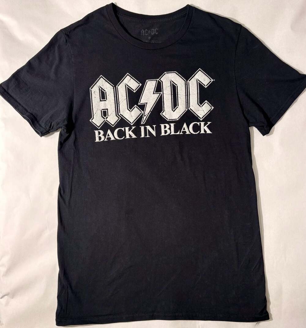 AC/DC Back in Black Graphic BAND T-Shirt size SMALL rock music official licensed